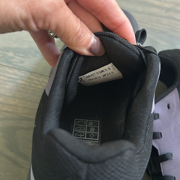 On Cloudrunner Iron/Black 7.5 M NWOT - Picture 5 of 5